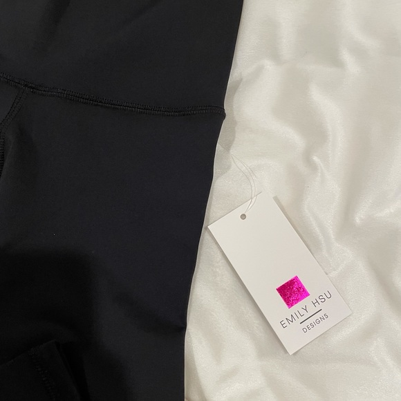 NWT Emily Hsu Designs CycleBar Leggings - Picture 3 of 5